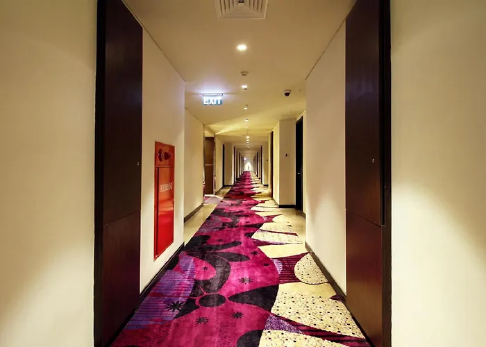 The Alana Hotel & Convention Center Solo By Aston